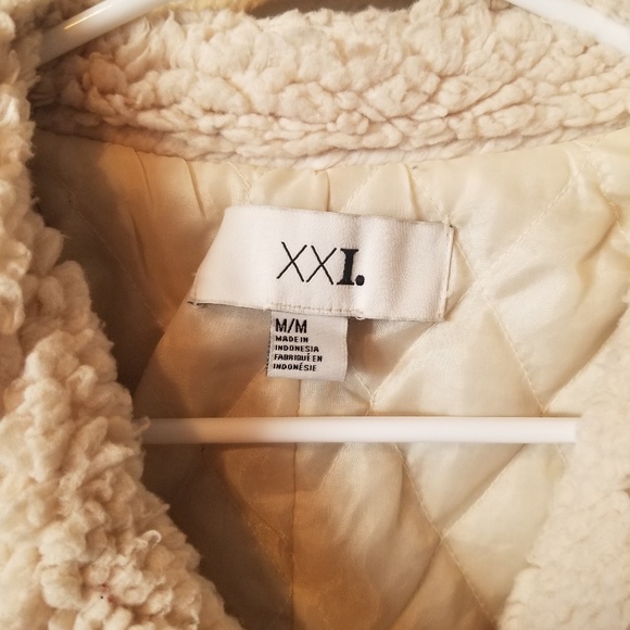 SOLD! Women's Forever XXI army green jacket - Picture 4 of 4